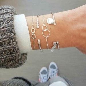'Infinity' Bangle Bracelet Set (Silver)